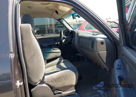 2005 Chevrolet Silverado 1500 Z71 z USA, uszkodzony, nr VIN 1GCEK14Z35Z293863